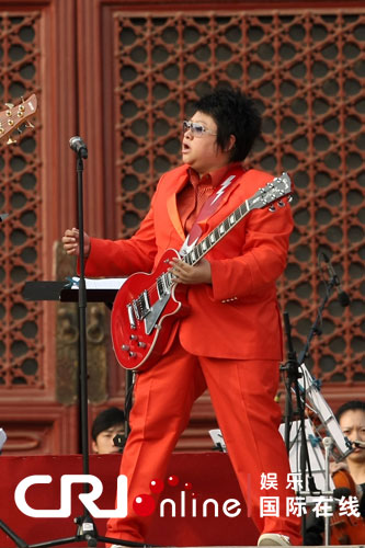 周杰伦三角眼霍思燕手臂太短范冰冰臀部大 揭