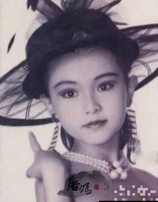 杨幂倪妮刘诗诗小花旦惊人v花旦网格变美女(图尤物丝袜路人图片