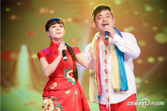 安塞县星光大道歌手演唱会 王二妮压轴登场(