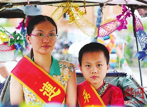 闽侯程氏宗亲十代同堂 七旬翁喊婴儿祖叔公