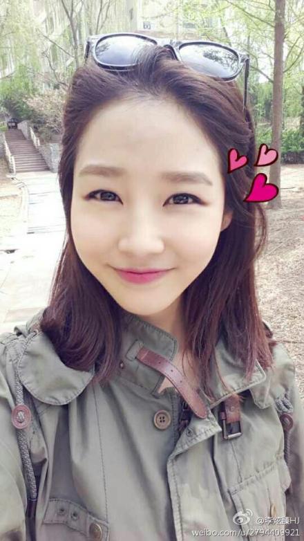 雪糕校花踢足球舞蹈照曝光 中传美女系韩国姑