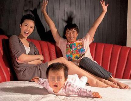 揭《爸爸》黄磊娇妻孙莉:师生恋 结婚瞒父母