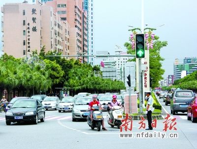 江门市区4路口可左转弯待转