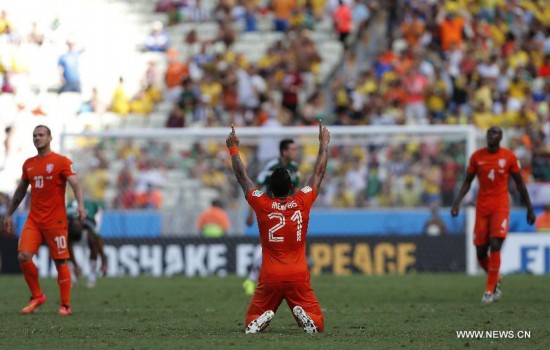 Netherlands won 2-1 over Mexico and qualified for Quarter-finals on Sunday.