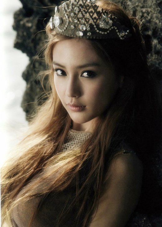 女星古装长发美照盘点 赵丽颖乖巧唐艺昕甜美