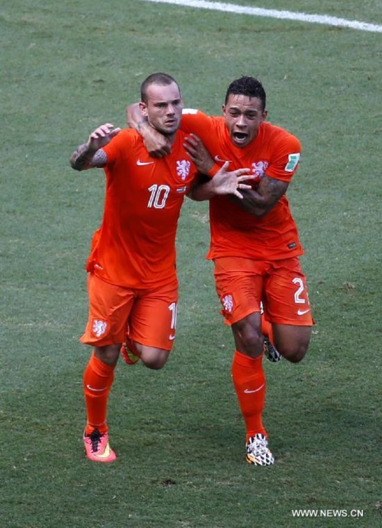 Netherlands won 2-1 over Mexico and qualified for Quarter-finals on Sunday.