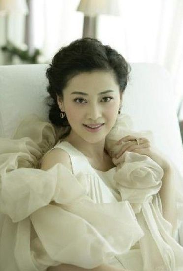 梅婷香港幸福待产 10月预产期2014年复出