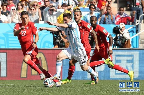 阿根廷vs瑞士加时1:0险胜(图片集锦)