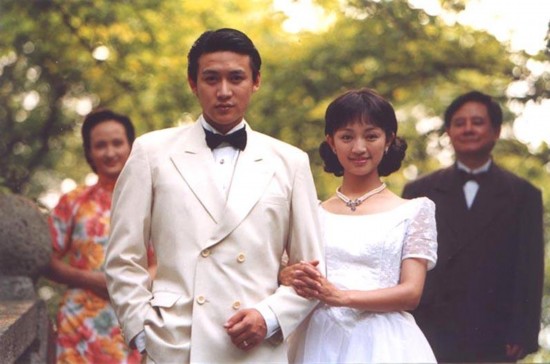 潘石屹儿媳廖婧美艳动人 豪门媳妇儿时尚PK谁