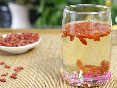 枸杞子泡水喝可清肝明目 盘点枸杞4大养生功效