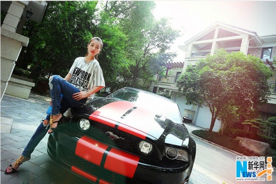 孙敬媛野马战车写真曝光 野性与甜美并存【高