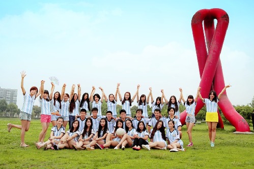 西南交大毕业生集体穿阿根廷国家队球服拍毕业