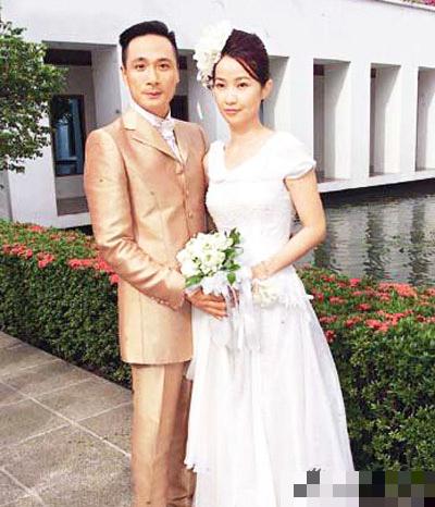 孙莉婚纱照_孙莉黄磊婚纱照(3)