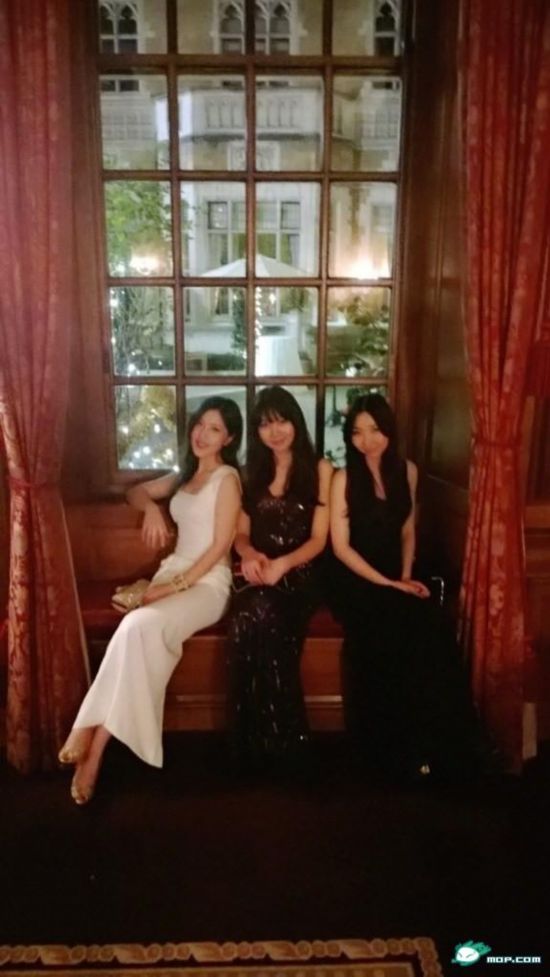 剑桥美女博士晒美照一夜爆红【23】