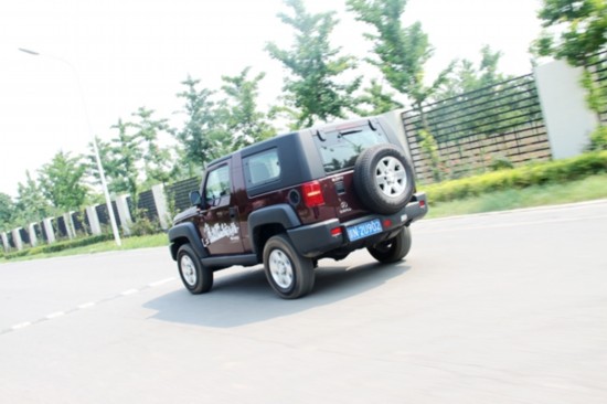 �ٵ��Ĺ���Ӳ��SUV �����Լݱ���BJ40