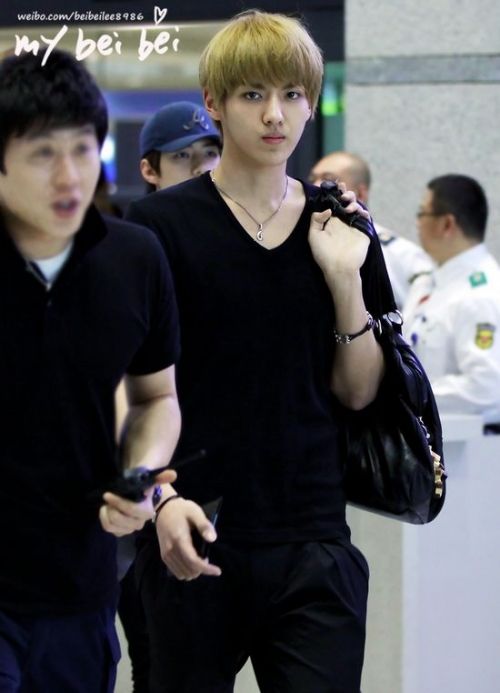 EXO前成员Kris吴亦凡出道前经历:加拿大籍华