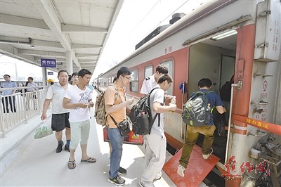 焦作火车站顺利转场运行 新月场开始改造