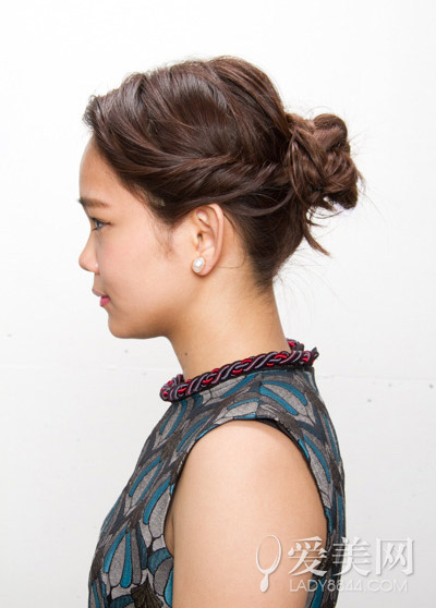 别具一格扭发教程 三分钟甜美出门- Micro Rea