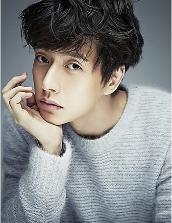 朴海镇变身设计师 17日在北京举办时装秀(图)