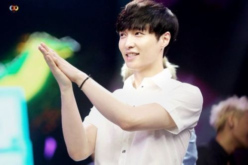 快乐大本营exo未播出部分大揭秘 鹿晗解释为何祝粉丝膀大腰圆【4】--河南分网--人民网