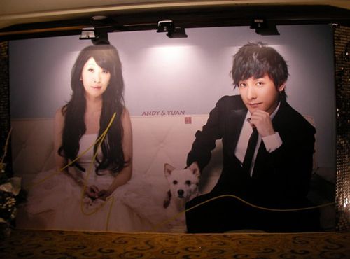 揭娱乐圈同性恋明星秘事:Hebe重返旧爱身边 赌