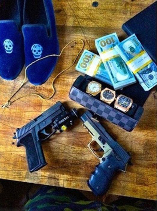 欧美富二代也喜欢炫富 给飞机驾驶员一万美元