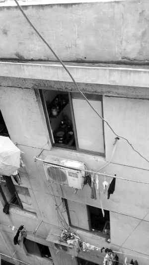 苏州群租房起火致2死2重伤 路窄消防车进不去