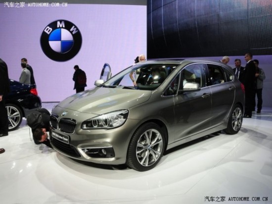 () 2ϵActive Tourer 2014 225i