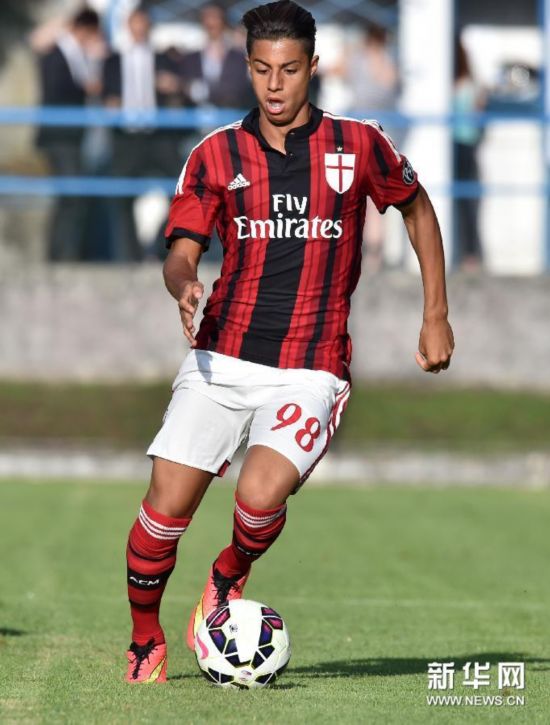 新帅因扎吉首秀 AC米兰友谊赛两球胜雷纳特