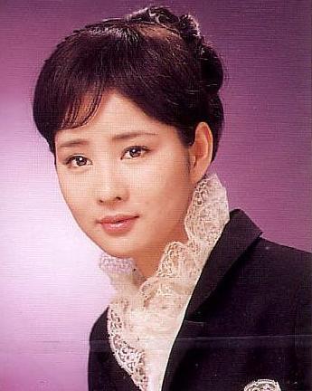 日本最美女星出炉 69岁吉永小百合居榜首