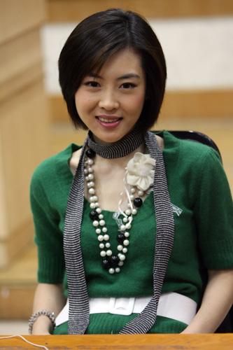 超女十年沧海桑田变化惊人:李宇春红的一塌糊