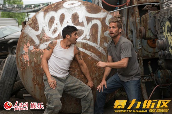 保罗·沃克最后作品《暴力街区》 再现飞车神