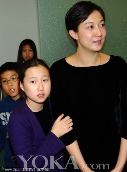 吴绮莉追68岁香港议员二次小三 揭秘与成龙婚