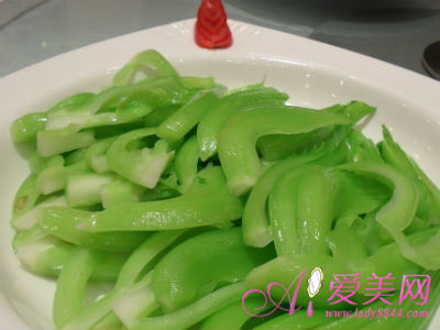  吃什么补钙好？女性补钙的食物TOP10 
