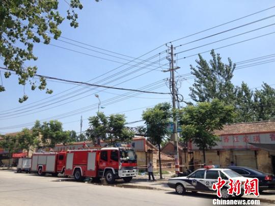 江苏沛县一冷库氨气泄漏 居民及时疏散无伤亡