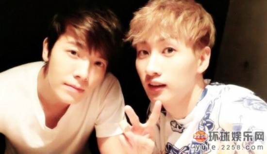 娱乐圈花美男盛行 EXO勋鹿领衔男男CP