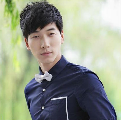 易烊千玺爸爸是哪里人 3386383575907703291.jpg