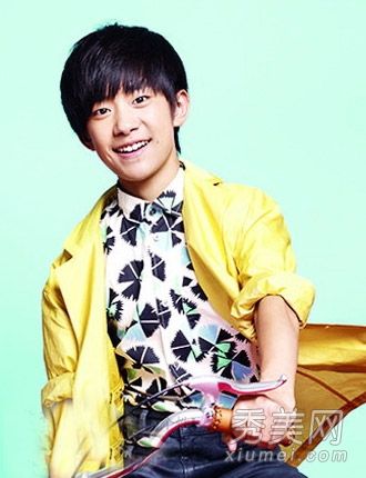 微博偶像<em>Tfboys发型</em> 00后正太萌帅挡不住【8】