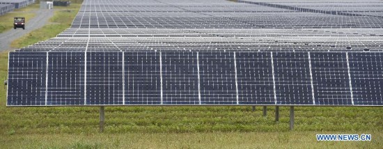 Photo taken on July 22, 2014 shows the solar panels at Apple Data Center in Maiden, North Carolina, the United States. 