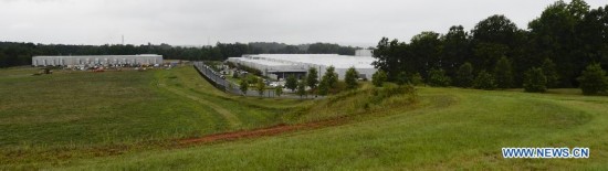 Photo taken on July 22, 2014 shows the white roof design and chilled water storage system at Apple Data Center in Maiden, North Carolina, the United States. 