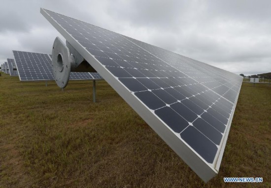 Photo taken on July 22, 2014 shows the solar panels at Apple Data Center in Maiden, North Carolina, the United States. 