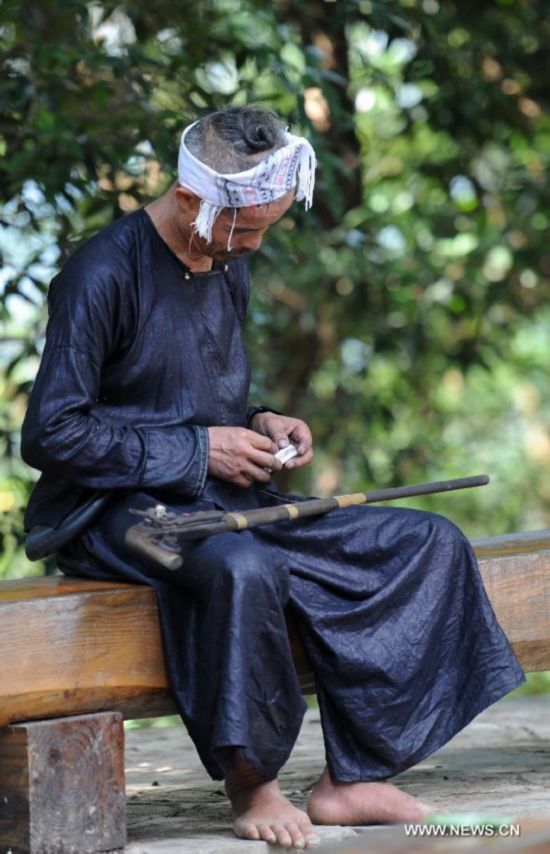 CHINA-GUIZHOU-MIAO ETHNIC GROUP-GUNSLINGER (CN)