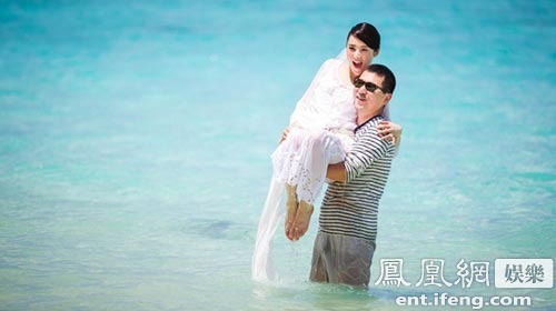 陆毅弃女重婚 《鲁豫礼物》中好爸爸变身帅新