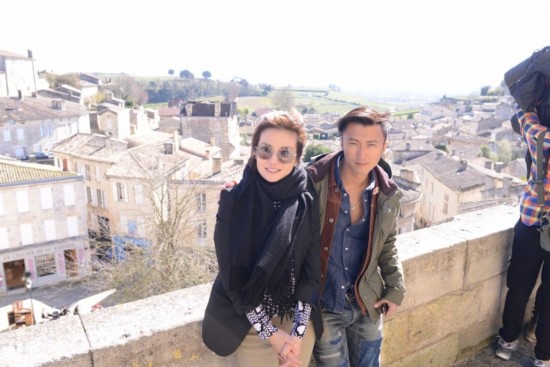 赵薇小燕子附体 厨房大踢谢霆锋屁股