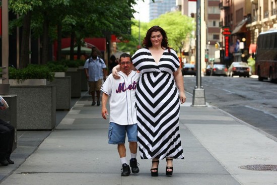 美大块头女模体重250斤 屁股和男人胸腹一样大