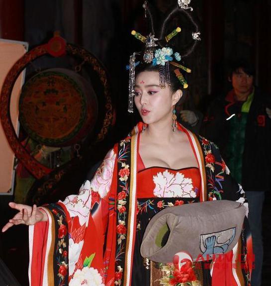 唐装汉服老总_唐装汉服