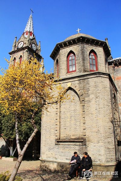 <em>宁波</em>老外滩教堂<em>深夜</em>起火 系全国重点文保单位