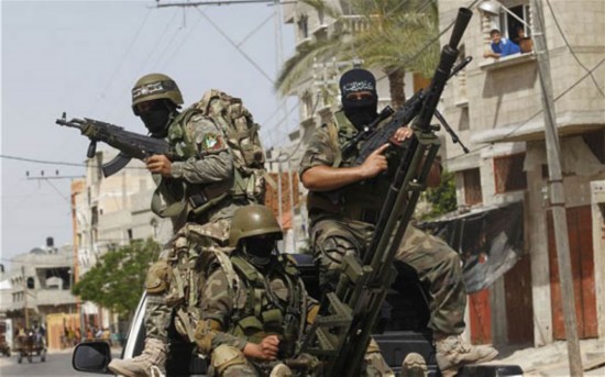 加沙南部,哈马斯分支"卡萨姆旅"的巴勒斯坦武装人员.(资料图)