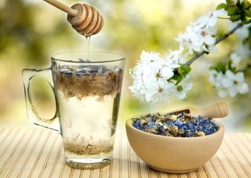 吃错蜂蜜补药变毒药？三种人不宜喝蜂蜜