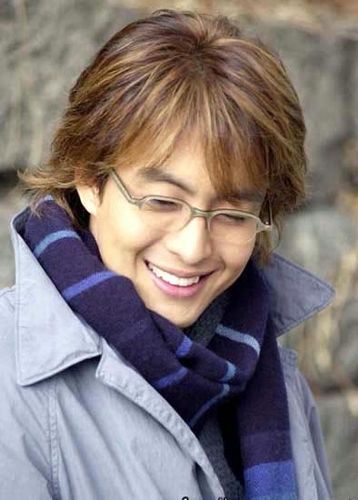 一部《冬季恋歌》让裴勇俊红遍了亚洲,借由一部电视剧,红了8年